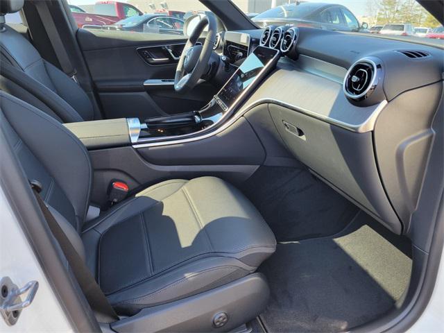 Photo of 2025 White Mercedes-Benz GLC 300