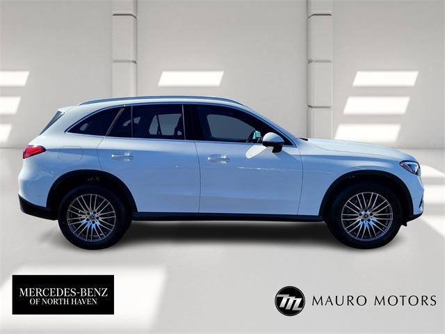 Photo of 2025 White Mercedes-Benz GLC 300