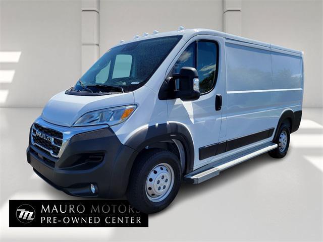 Photo of 2023 Bright White Clearcoat RAM ProMaster 2500