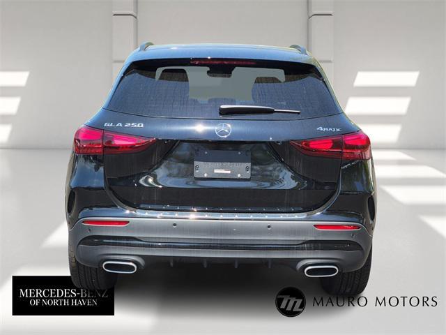 Photo of 2025 Black Mercedes-Benz GLA 250