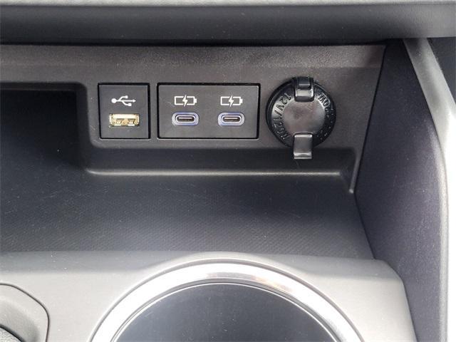 Photo of 2022 Ruby Flare Pearl Toyota Highlander
