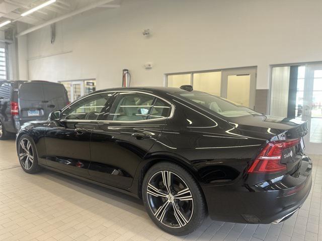 Photo of 2019  Volvo S60