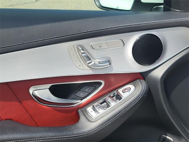Photo of 2022 White Mercedes-Benz GLC 300