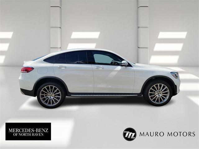 Photo of 2022 White Mercedes-Benz GLC 300