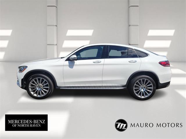 Photo of 2022 White Mercedes-Benz GLC 300