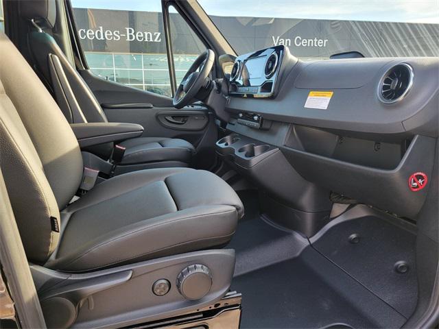 Photo of 2025 Blue Mercedes-Benz Sprinter 2500