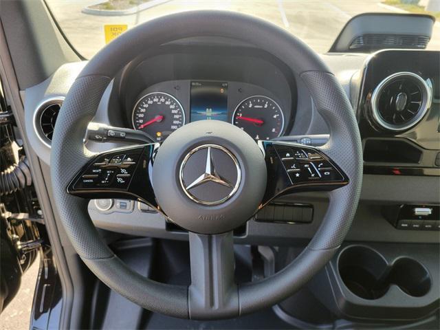 Photo of 2025 Blue Mercedes-Benz Sprinter 2500