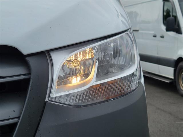 Photo of 2025 White Mercedes-Benz Sprinter 3500XD