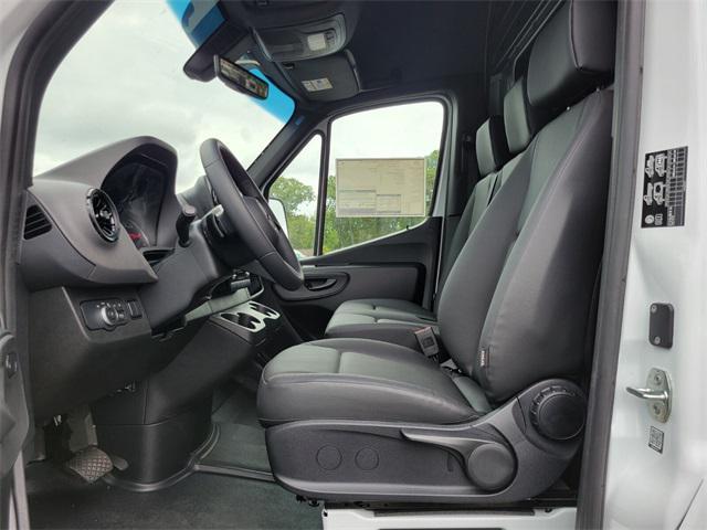 Photo of 2025 White Mercedes-Benz Sprinter 3500XD