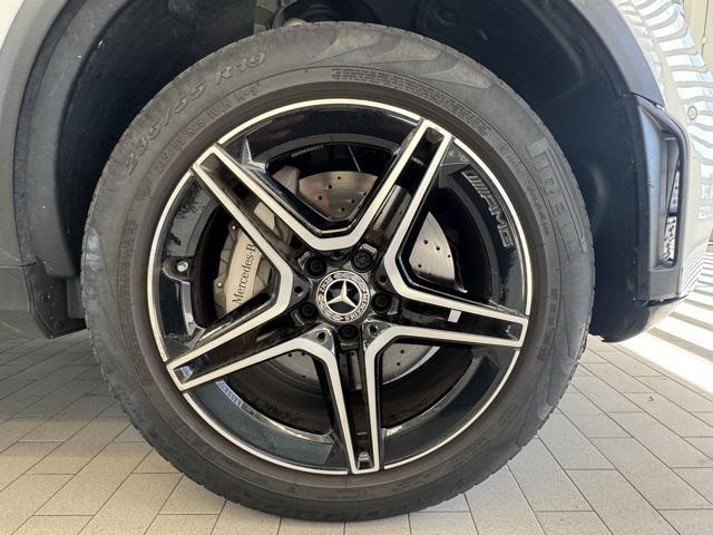 Photo of 2022 White Mercedes-Benz GLC 300