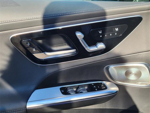 Photo of 2025 Black Mercedes-Benz GLC 300
