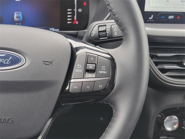Photo of 2024 Carbonized Gray Metallic Ford Escape