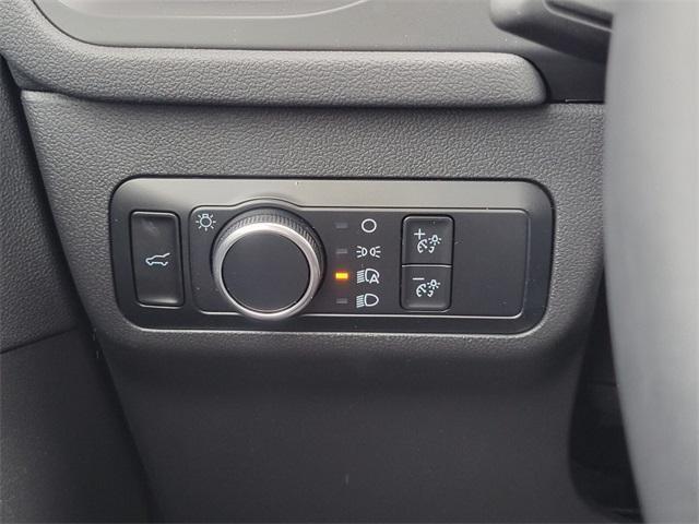 Photo of 2024 Carbonized Gray Metallic Ford Escape