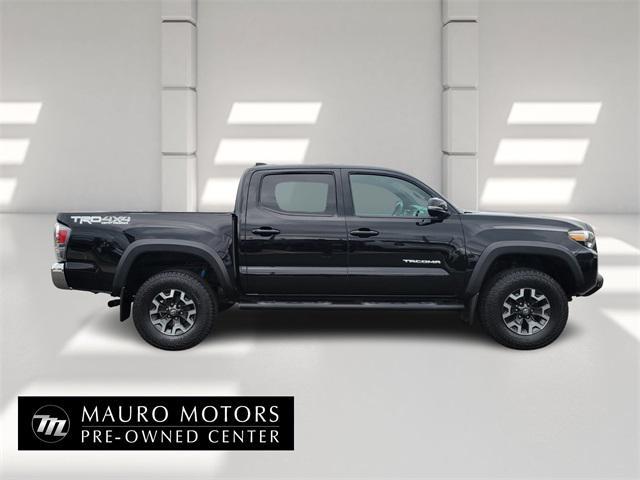 Photo of 2021 Midnight Black Metallic Toyota Tacoma