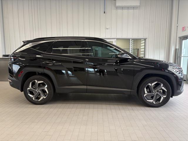 Photo of 2023 Phantom Black Hyundai TUCSON Hybrid