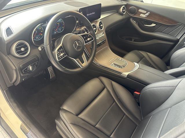 Photo of 2022 White Mercedes-Benz GLC 300
