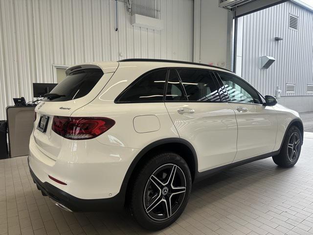 Photo of 2022 White Mercedes-Benz GLC 300