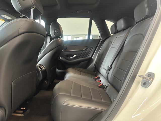 Photo of 2022 White Mercedes-Benz GLC 300