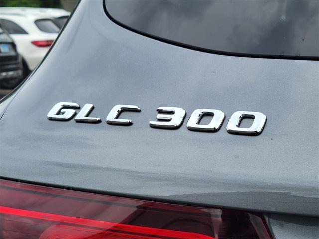 Photo of 2022 Gray Mercedes-Benz GLC 300