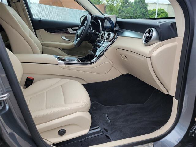 Photo of 2022 Gray Mercedes-Benz GLC 300