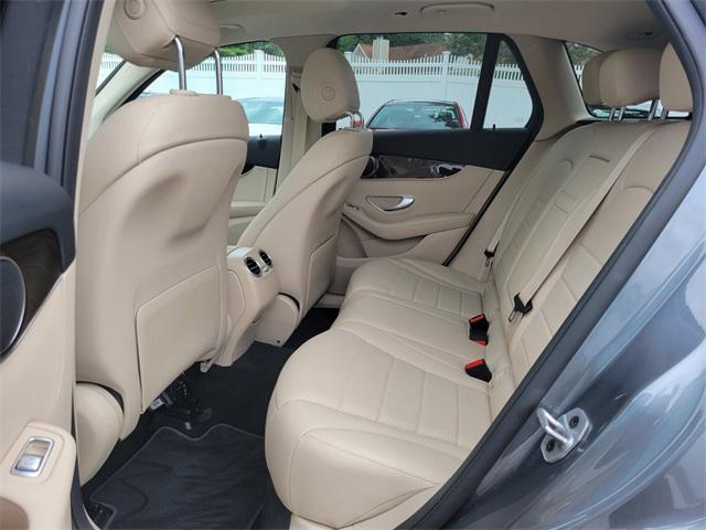 Photo of 2022 Gray Mercedes-Benz GLC 300
