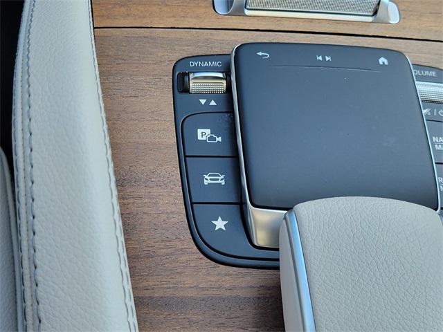 Photo of 2022 White Mercedes-Benz GLE 350