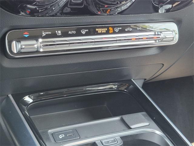 Photo of 2022 Iridium Silver Metallic Mercedes-Benz GLA 250