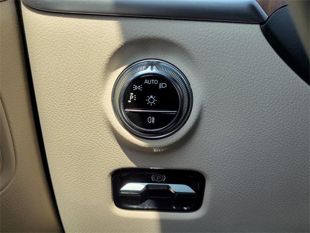 Photo of 2023 White Mercedes-Benz C-Class
