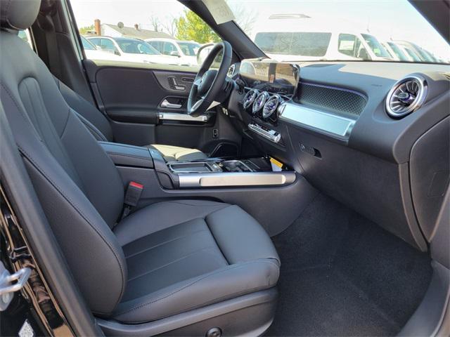 Photo of 2025 Black Mercedes-Benz GLB 250