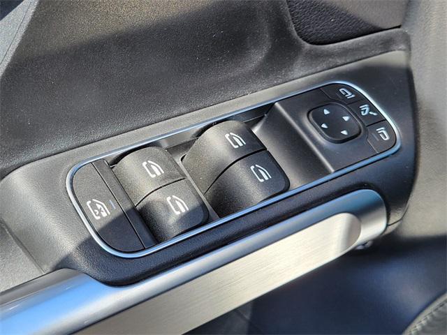 Photo of 2025 Black Mercedes-Benz GLB 250