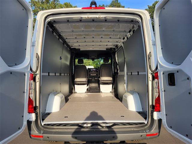Photo of 2025 White Mercedes-Benz Sprinter 2500