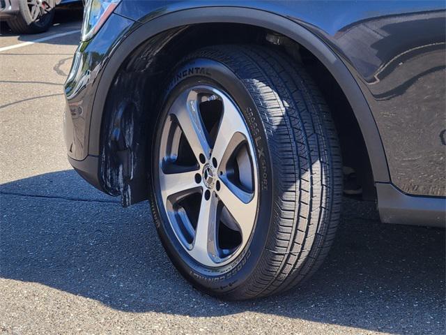 Photo of 2022 Gray Mercedes-Benz GLC 300