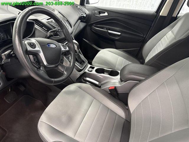 Photo of 2016 Oxford White Ford C-Max Hybrid