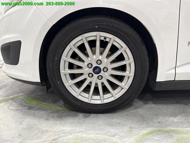 Photo of 2016 Oxford White Ford C-Max Hybrid