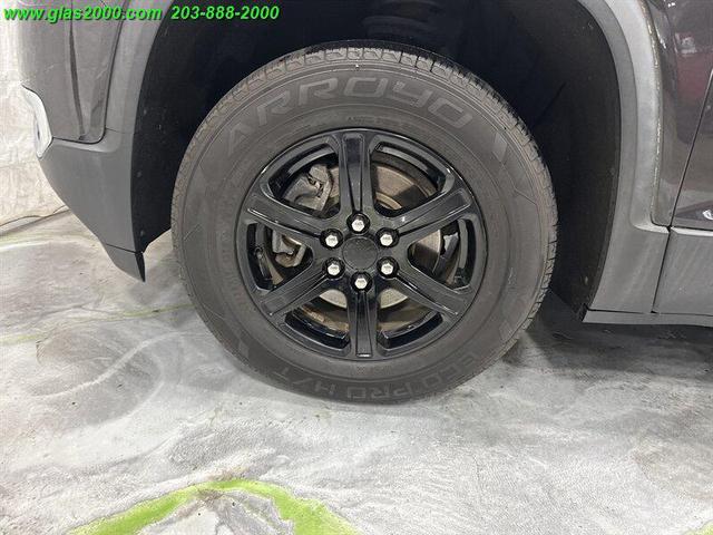 Photo of 2018 Quicksilver Metallic GMC Acadia