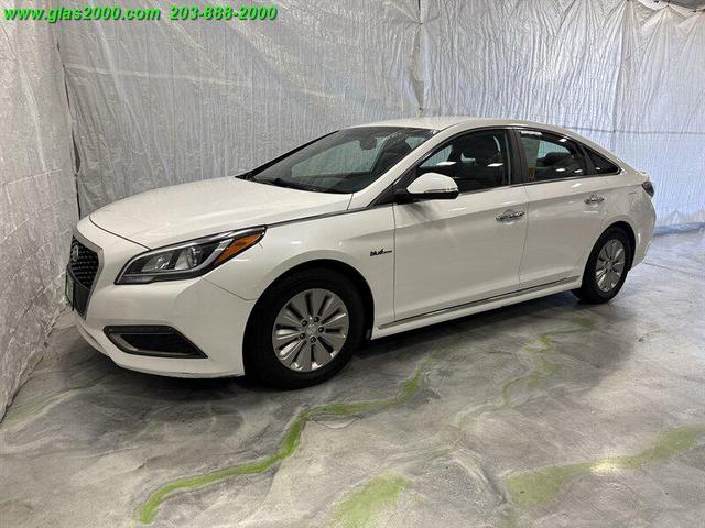 Photo of 2016 Diamond White Pearl Hyundai SONATA Hybrid