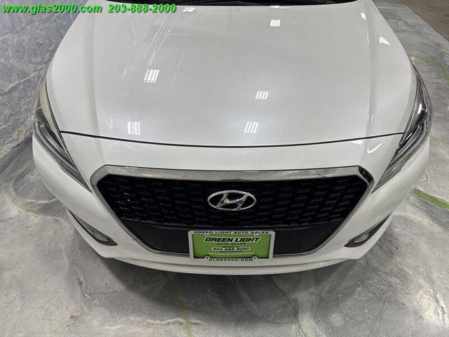 Photo of 2016 Diamond White Pearl Hyundai SONATA Hybrid