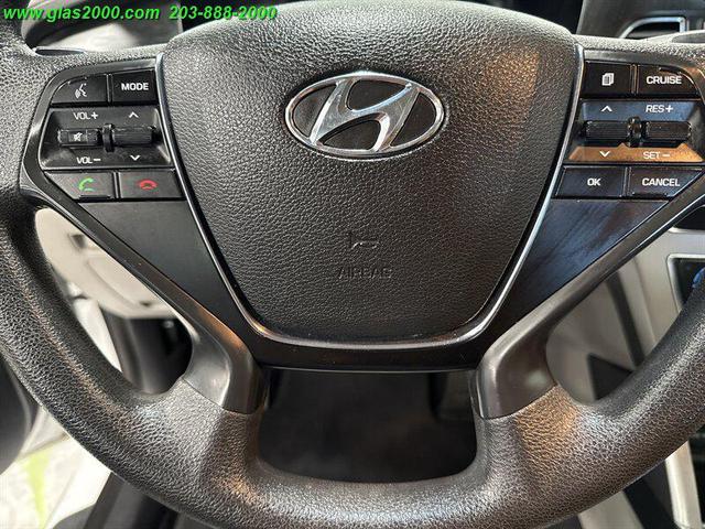 Photo of 2016 Diamond White Pearl Hyundai SONATA Hybrid