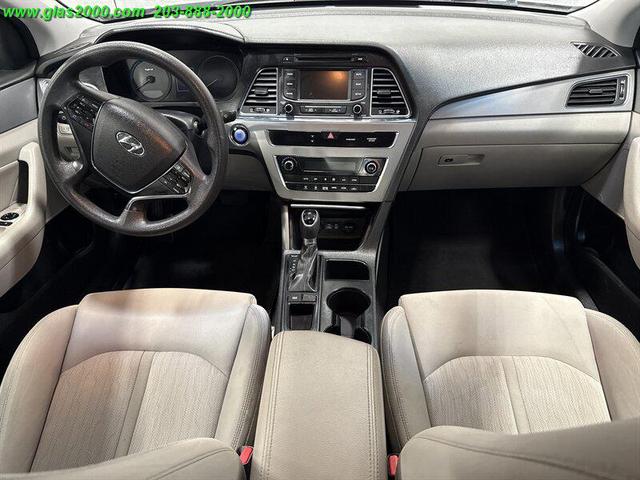 Photo of 2016 Diamond White Pearl Hyundai SONATA Hybrid