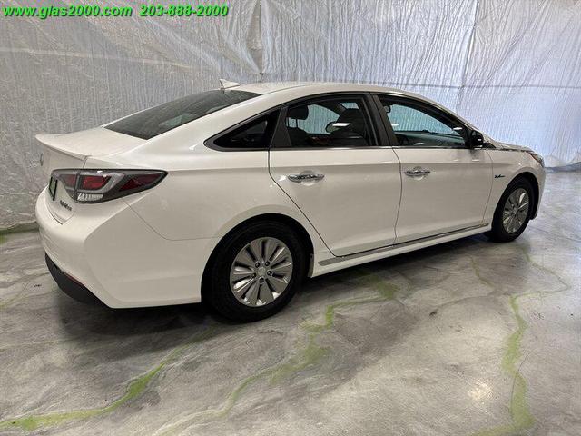 Photo of 2016 Diamond White Pearl Hyundai SONATA Hybrid