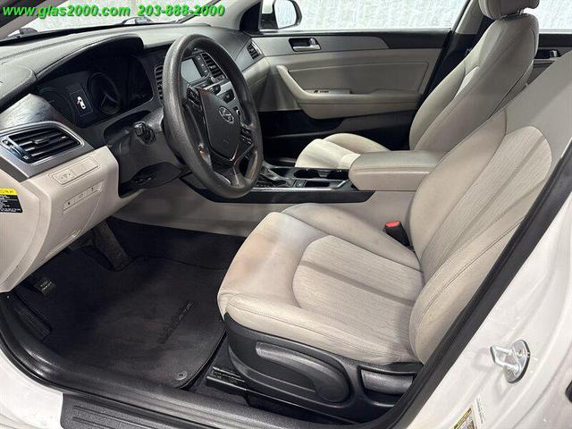 Photo of 2016 Diamond White Pearl Hyundai SONATA Hybrid