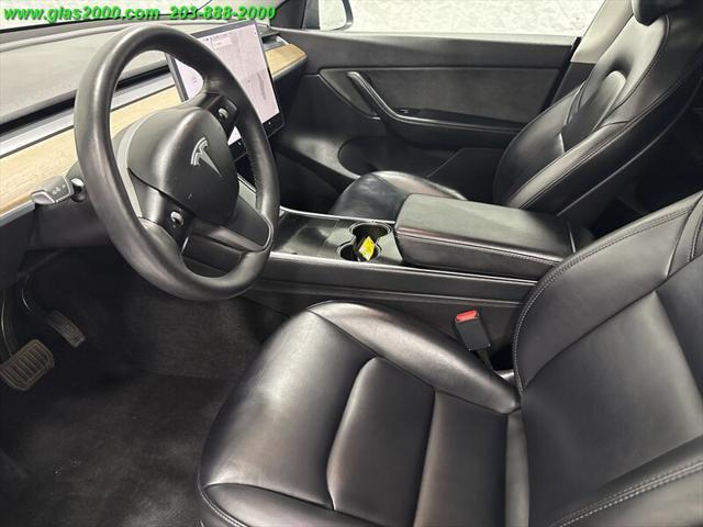 Photo of 2021 Gray Tesla Model Y