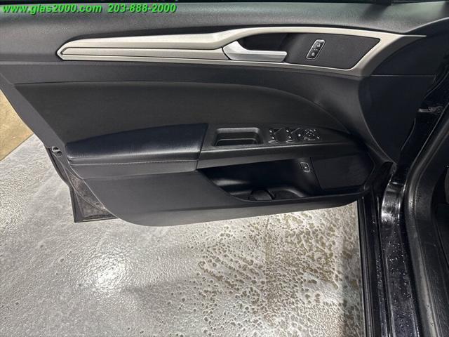 Photo of 2019 Agate Black Ford Fusion Hybrid