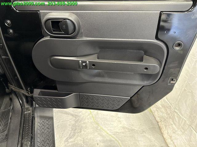 Photo of 2009 Black Clearcoat Jeep Wrangler