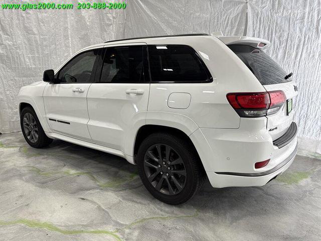 Photo of 2018 Bright White Clearcoat Jeep Grand Cherokee