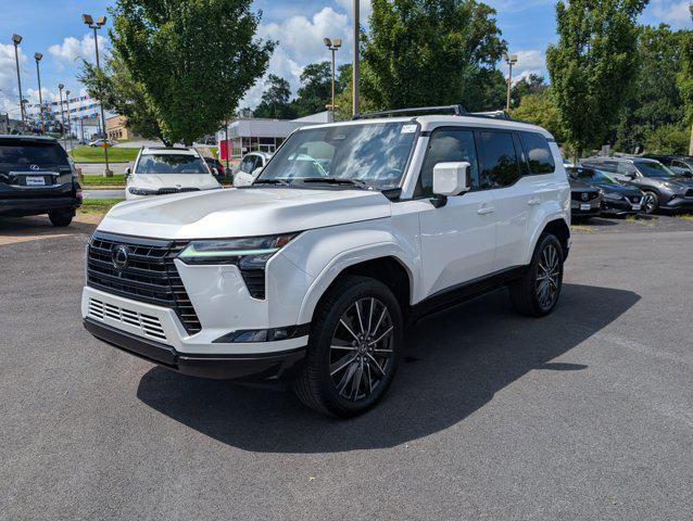 Photo of 2024 Eminent White Pearl Lexus GX 550