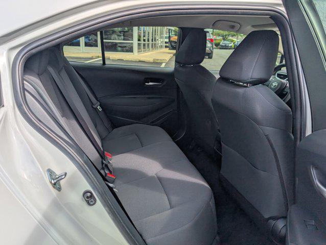 Photo of 2021 Super White Toyota Corolla