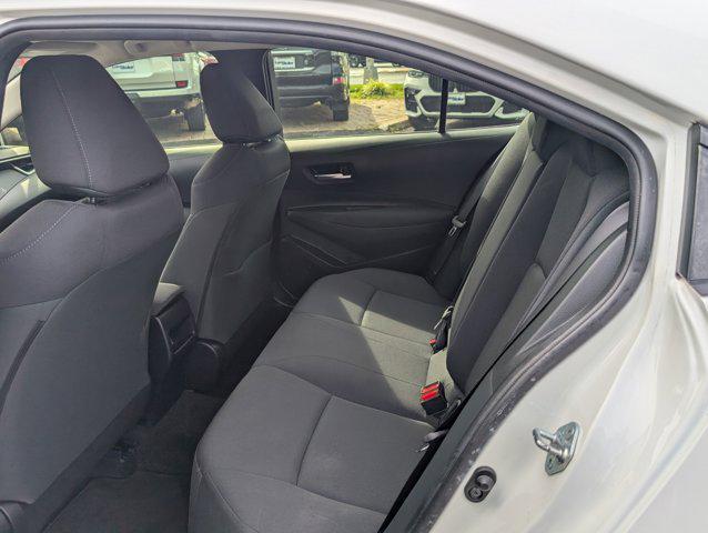 Photo of 2021 Super White Toyota Corolla