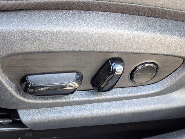 Photo of 2025 Cloudburst Gray Lexus ES 350