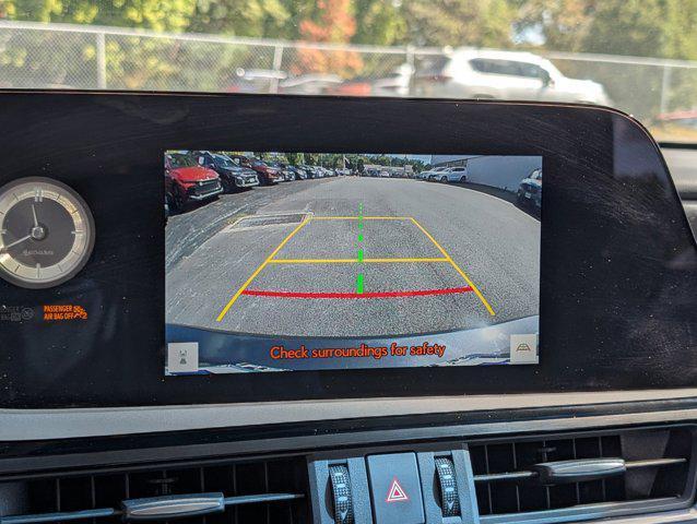 Photo of 2025 Cloudburst Gray Lexus ES 350